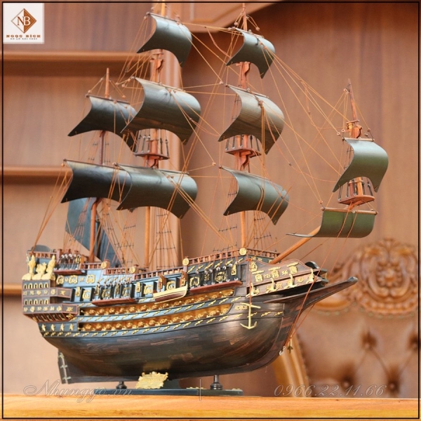 Thuyền buồm phong thủy gỗ mun dài 80cm 